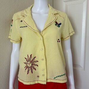 Urban Outfitters Yellow Cotton Embroidered short sleeve Button Down Shirt Small
